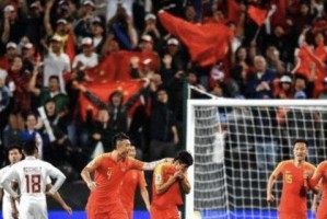  波鸿锋线全面开花，德甲平民球队打出豪华数据  