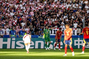  亚特兰大天才少年闪光 16岁小将首秀造关键点球  