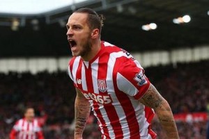  博洛尼亚老将阿瑙托维奇替补建功定胜负