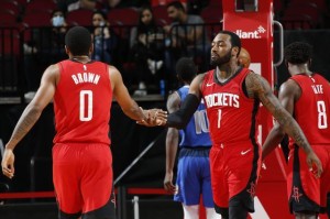  美因茨中场核心伤愈复出助球队终结连败  