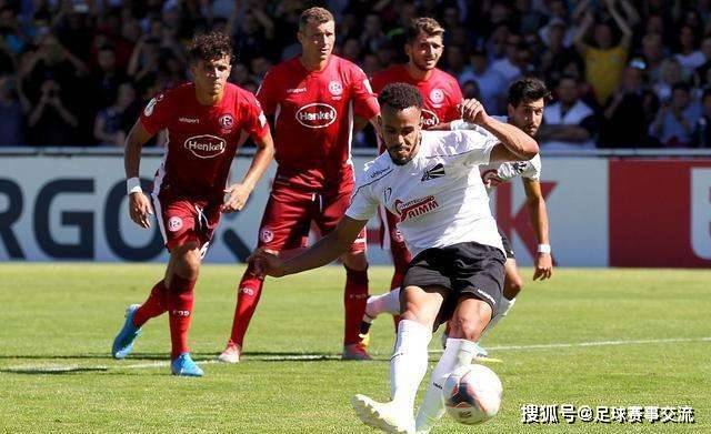  莱比锡红牛主场战胜沃尔夫斯堡缩小与拜仁差距